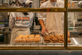 MIDLAND CINEMA DONUTS FACTORYの画像