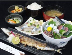 たらく本店の画像