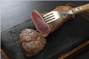 ネオ沖縄ソウルフードのお店COMMONS STEAK PREMIUMの画像