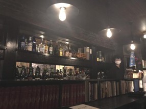 小説家の書斎の画像