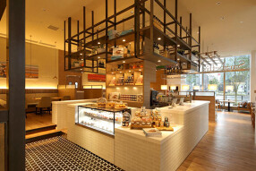 サラベス名古屋店の画像