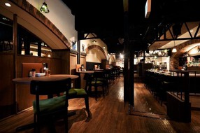 栄町駅1956の画像