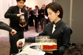 フォリクラッセ　ケータリングサロンの画像