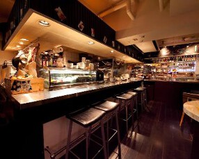 ガーリックテーブルの画像