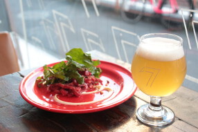 Watering Hole（ウォータリングホール）の画像