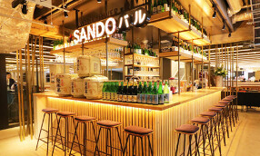 KYOTO TOWER SANDO バル［27］の画像