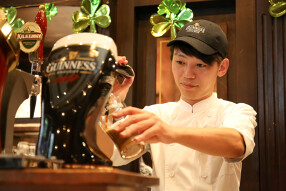   アイリッシュカフェ＆レストラン カプリシカの画像