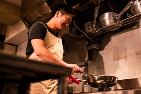 セントラルキッチンの画像