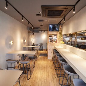 スタンド ぱと 梅田店の画像