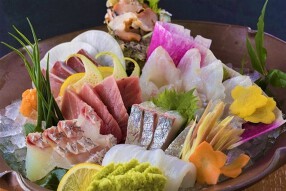 活うお居酒屋　ふじけん大名店の画像