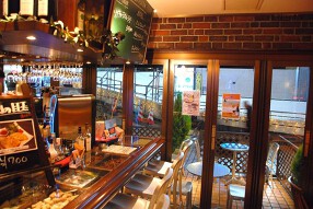 ブルック マークス （BLOOK MARKS）の画像