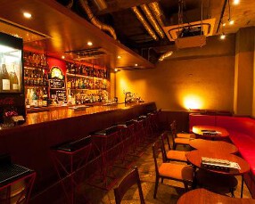 ウイスキー&ワインバー 花の画像