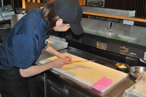 嘉文 ループ金山店の画像