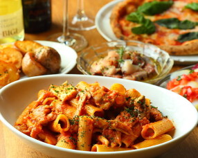 窯焼きピザとワイン ROMAEの画像