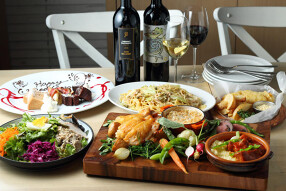 CAFE APARTMENT 183の画像