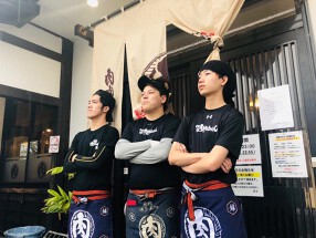 元祖肉肉うどん　空港店の画像