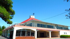 鴻巣カントリー倶楽部 店内レストランの画像