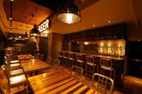 Himalaya table Craft beer&spiceの画像