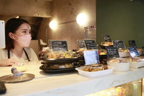 IRU 幡ヶ谷の画像