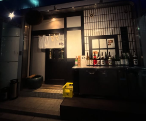 おじさんと日本酒の画像