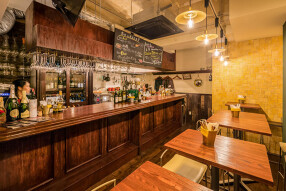 イタリアワイン&バール クラッの画像