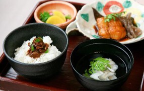 ロール寿司専門店（新店）の画像