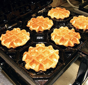 マネケン 南海なんば駅店の画像