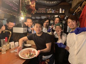 バール　アブクの画像