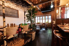 SAROS.the Quisson 本山店の画像