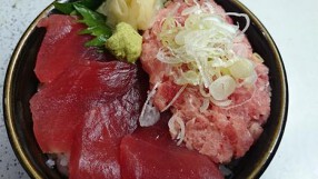 海鮮 まぐろ丸の画像