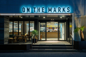 ON THE MARKS（オン・ザ・マークス）1Fカフェ&バーの画像