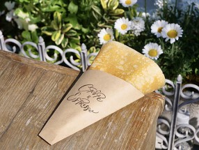 クレープとエスプレッソとの画像