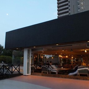 屋上ダイニング＆カフェGREENROOM松戸店の画像