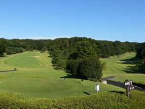 多摩カントリークラブ内のレストランの画像