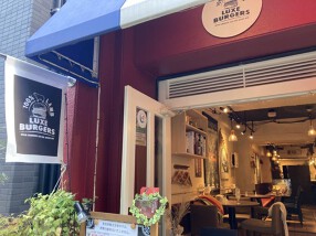 LUXE BURGERS & Sunny's Tableの画像