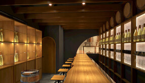 揚げ物とワイン業態 新店舗の画像