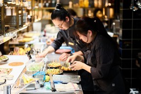 STELLAR WORKS Restaurant & Barの画像