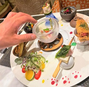 北新地 黒猫の画像