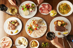 炭火焼赤身肉とクラフトビール  VABENE 下北沢店の画像