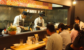 麺酒場 朱拉の画像