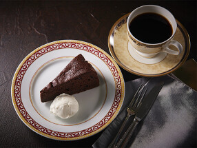 CaFé LA MILLE サンローゼ赤坂の画像