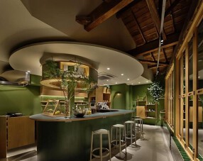 HAYAMA SHINNASE CELLARの画像