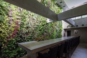 WALL 福岡の画像