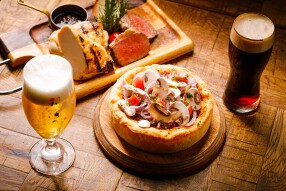 THE ROOFTOP BUTCHER CHICAGO PIZZA＆BEERの画像