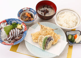 みなとの磯はる食堂の画像