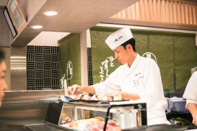 梅丘寿司の美登利総本店 エチカ池袋店の画像