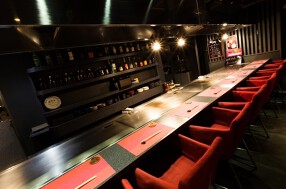 鉄板Dining＆Bar 三矢の画像