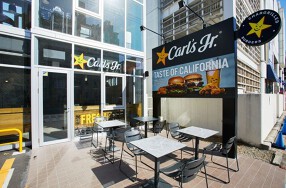 カールスジュニア 横須賀店の画像