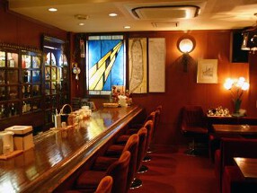 スタンドバーレオンの画像