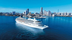 飛鳥Ⅲ（クルーズ豪華客船）の画像